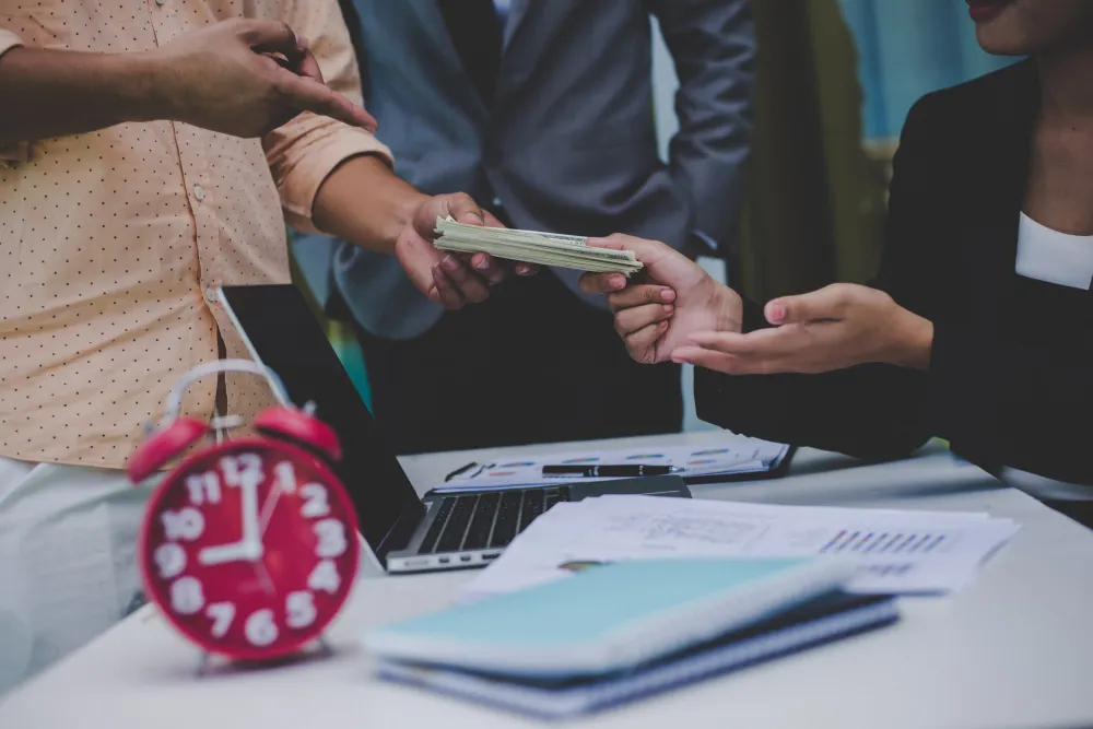 Extensive Network of Lenders