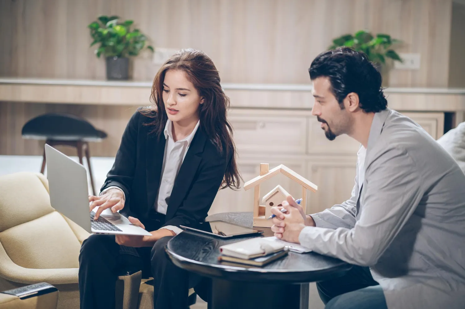 what is a commercial mortgage broker what is a commercial mortgage broker