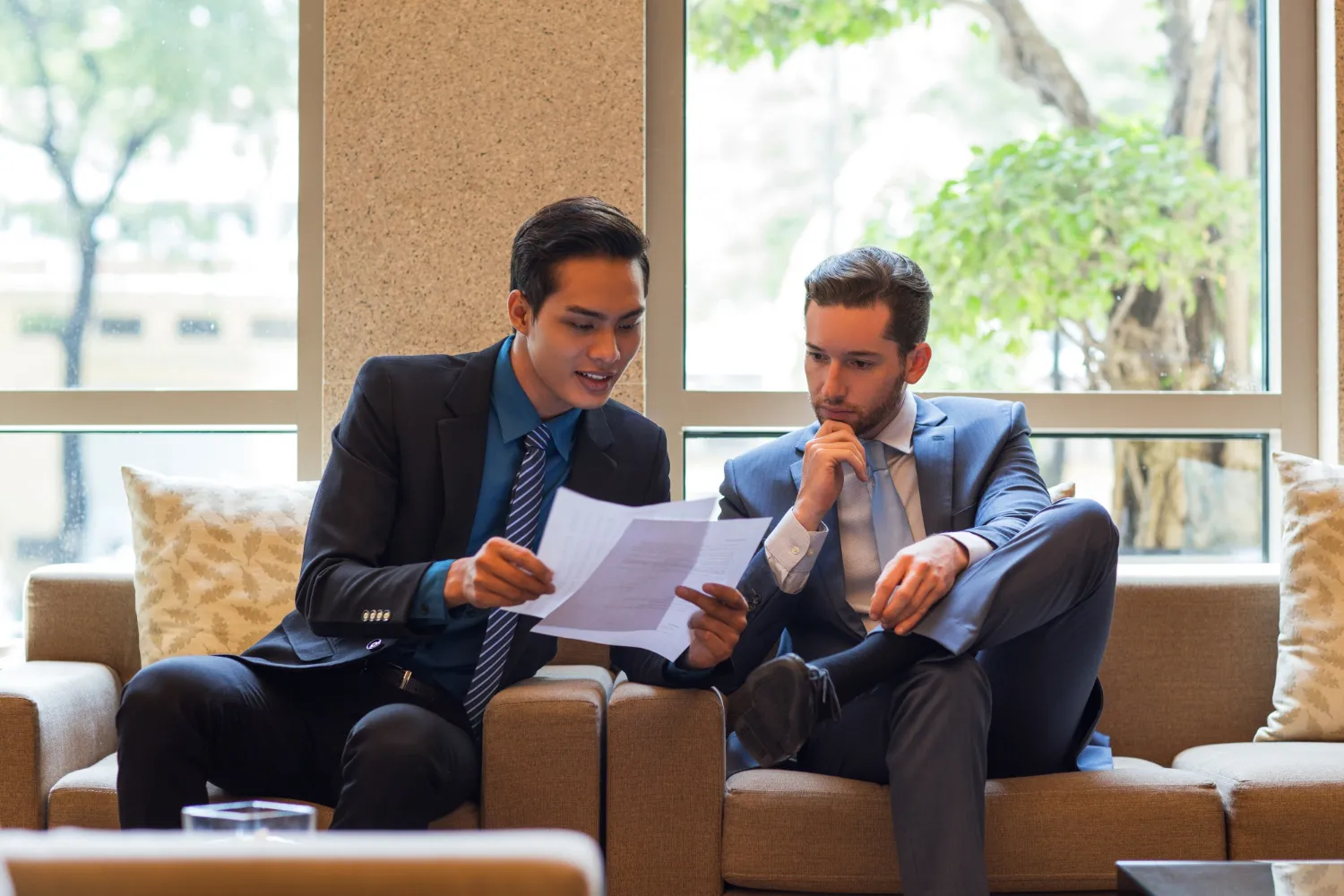 What is the Main Difference Between a Mortgage Broker and a Bank